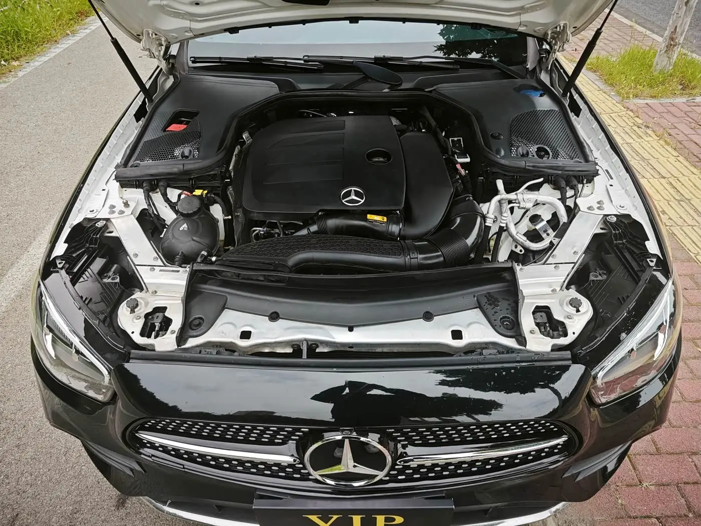 Mercedes-Benz E-Class 2021 — Photo 16/17