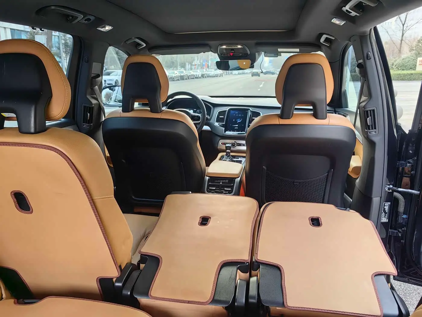 Volvo XC90 2018 — Фото 10/20