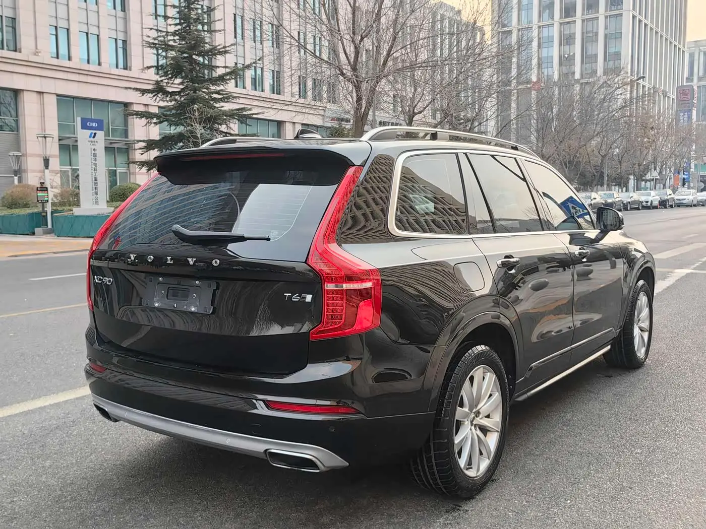 Volvo XC90 2018 — Фото 6/20