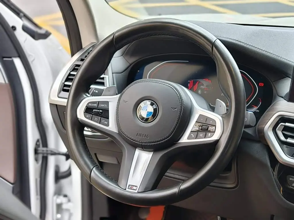 BMW X3 2021 — Photo 10/14