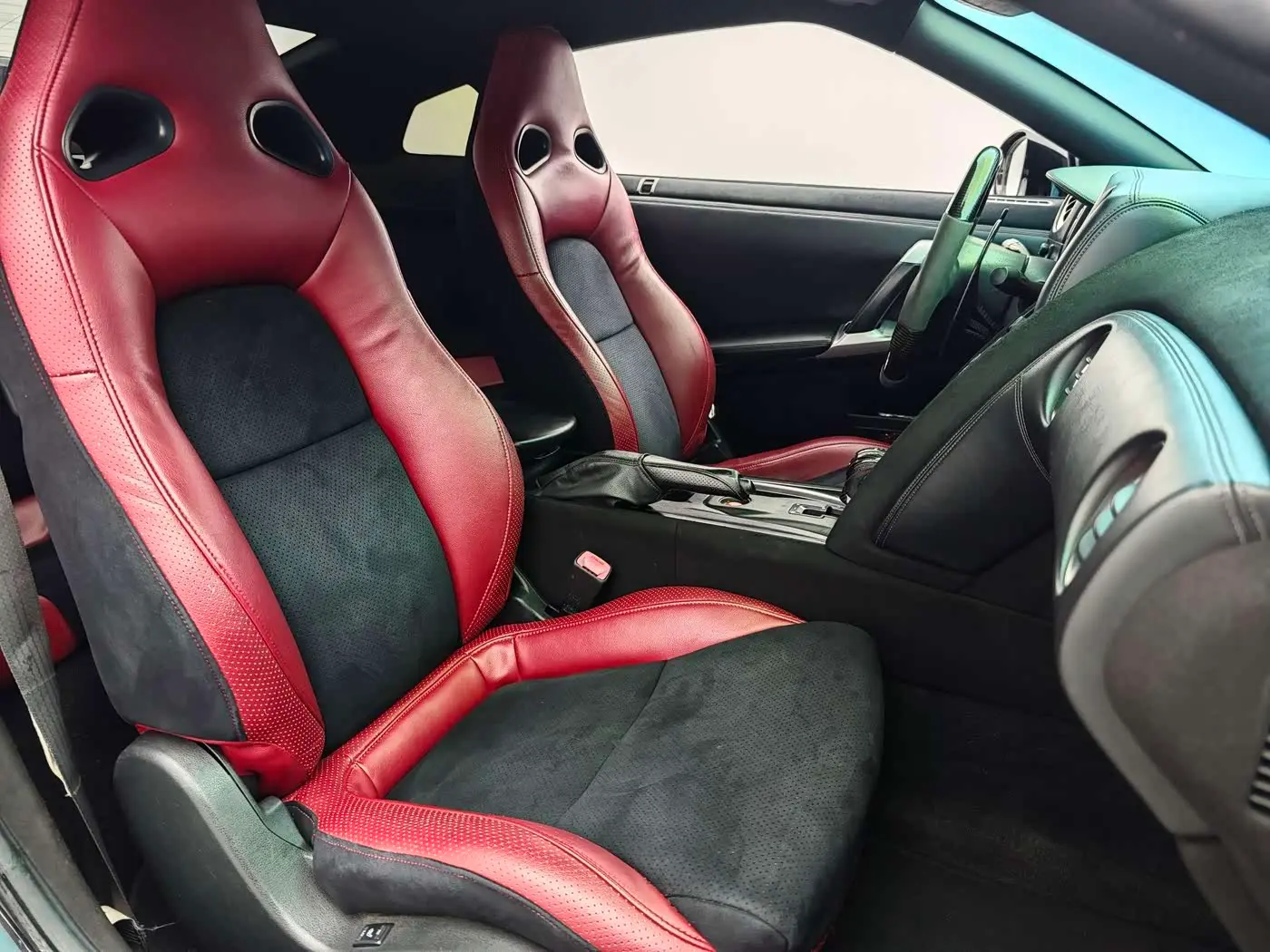 Nissan GT-R 2009 — Photo 14/15