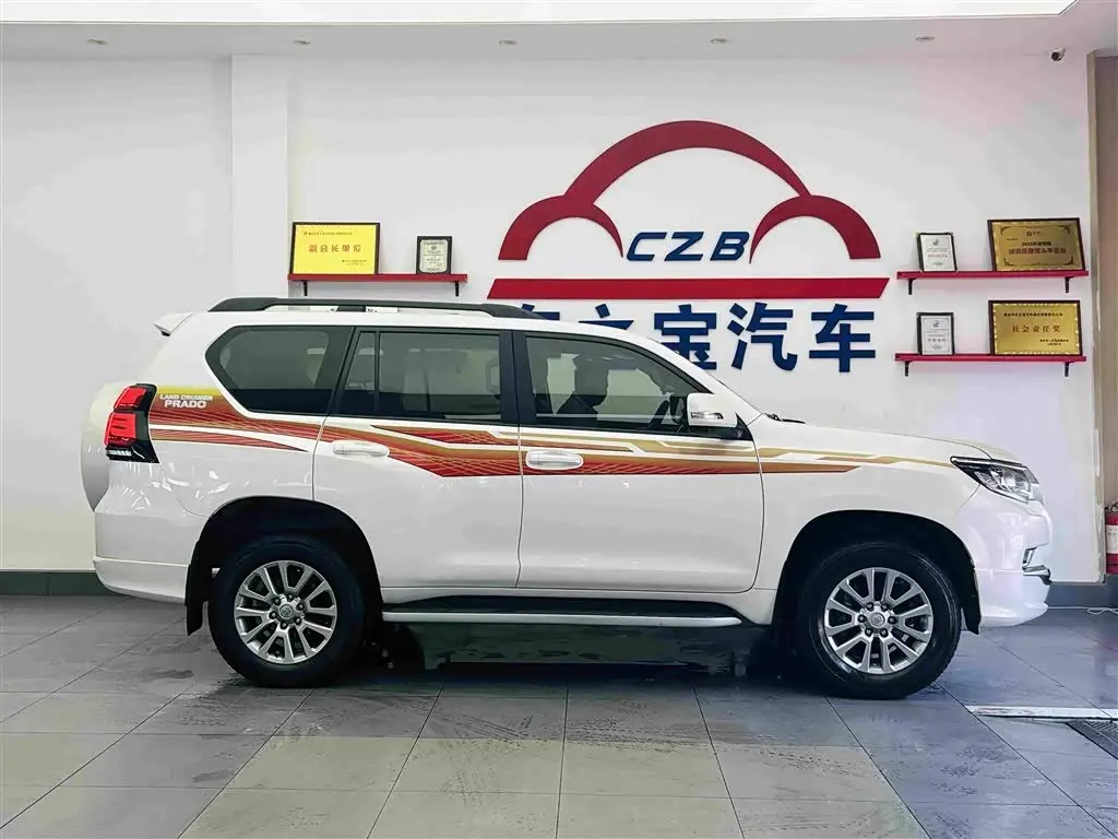 Toyota Prado 2020 — Photo 8/20