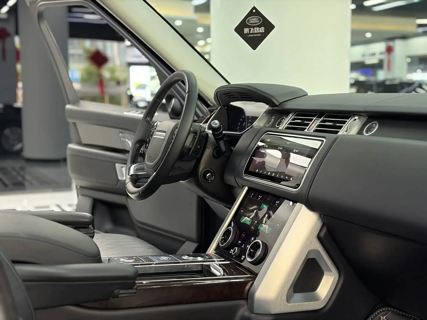 Land Rover Range Rover 2020 — Photo 14/14