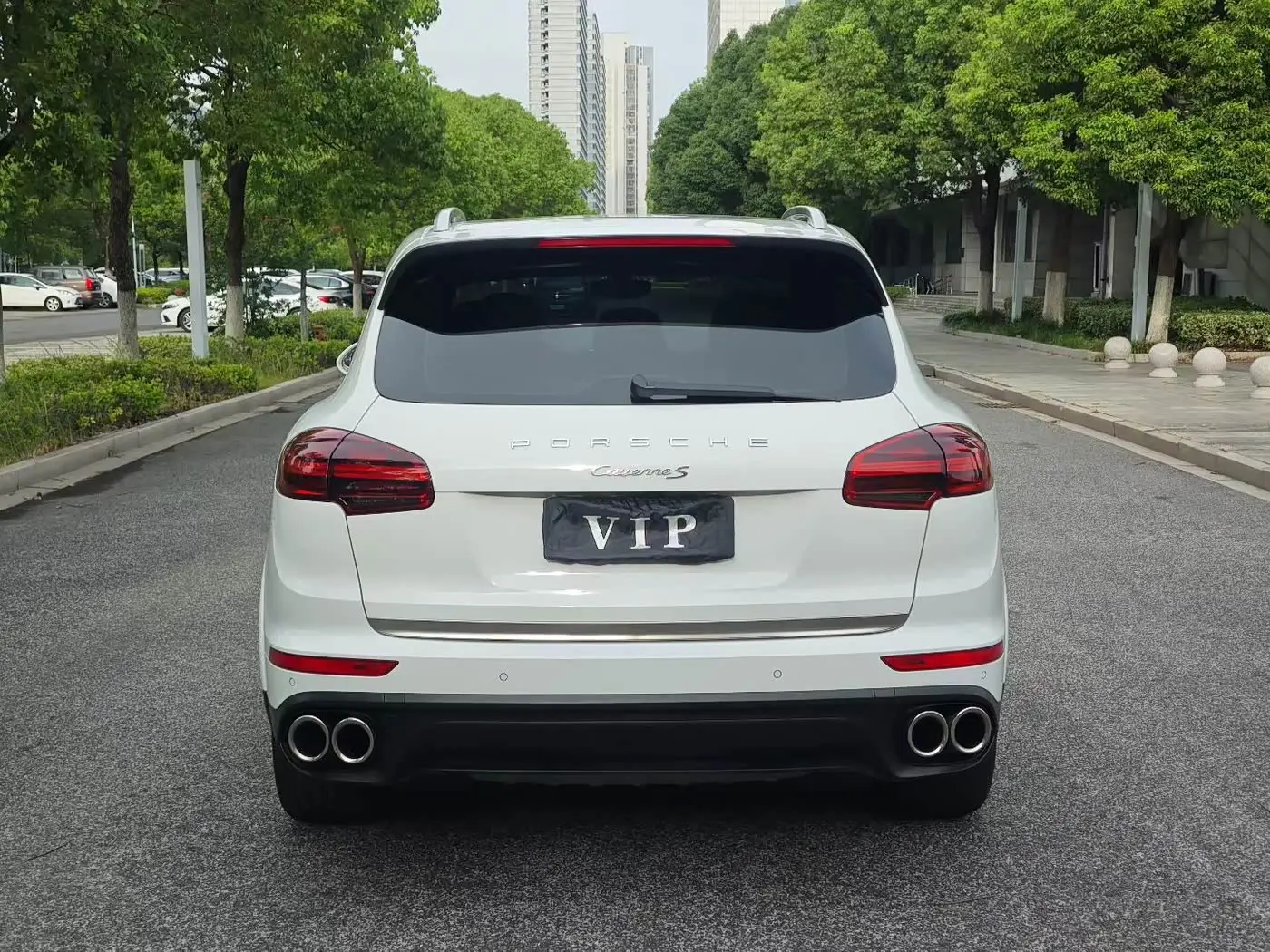 Porsche Cayenne 2016 — Фото 5/20