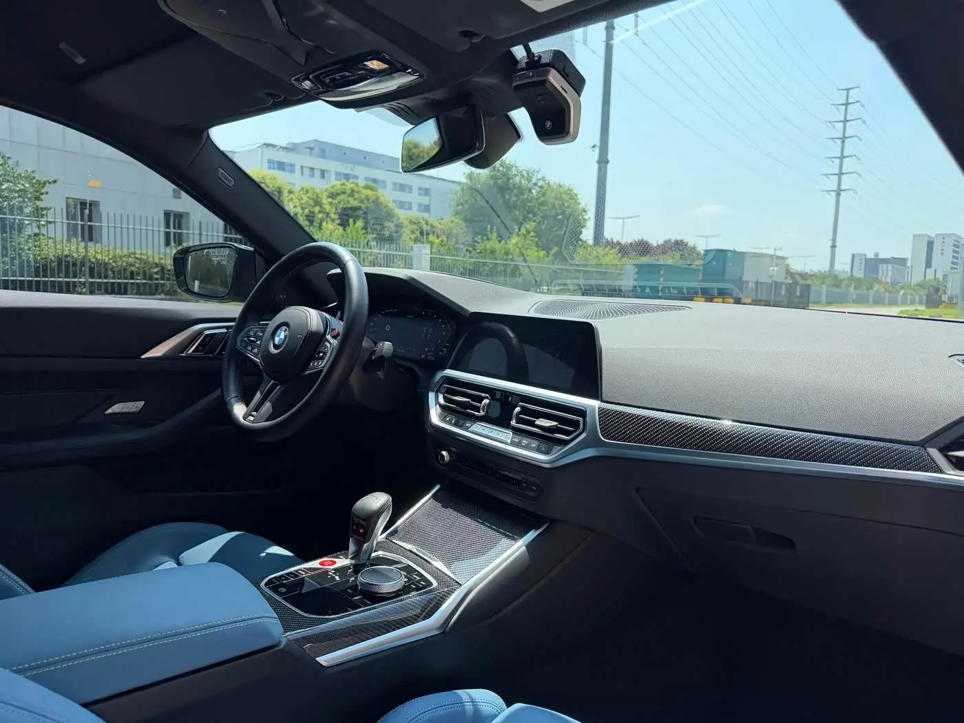 BMW M4 2023 — Photo 10/20