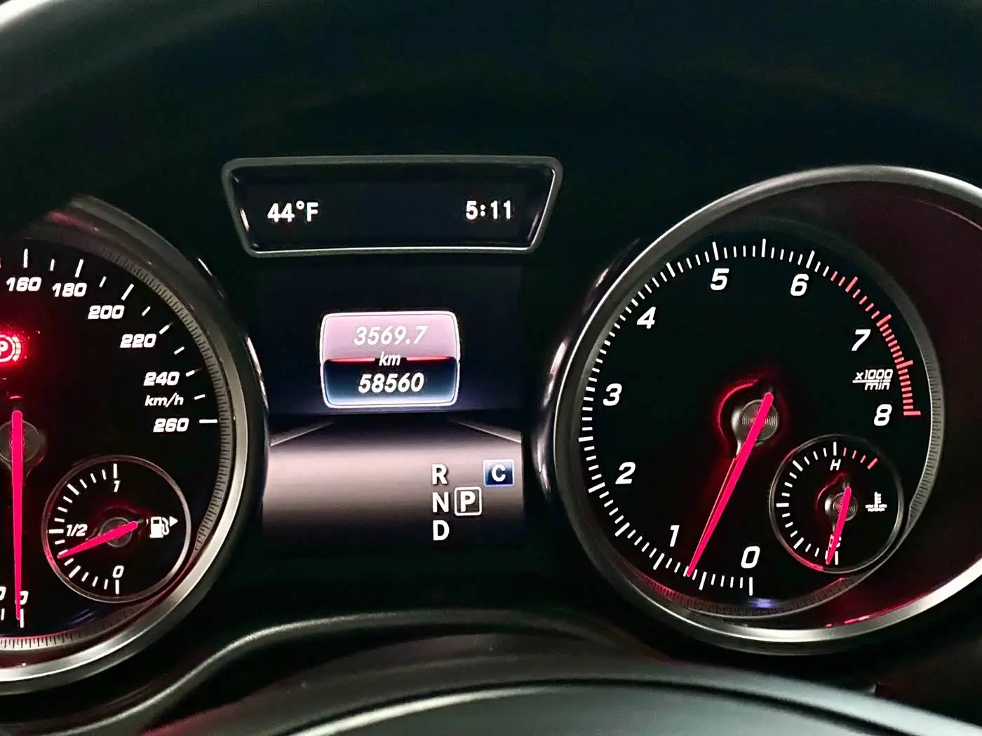 Mercedes-Benz GLS 2017 — Photo 13/20