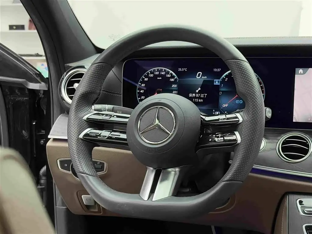 Mercedes-Benz E-Class New Energy 2022 — Photo 11/18