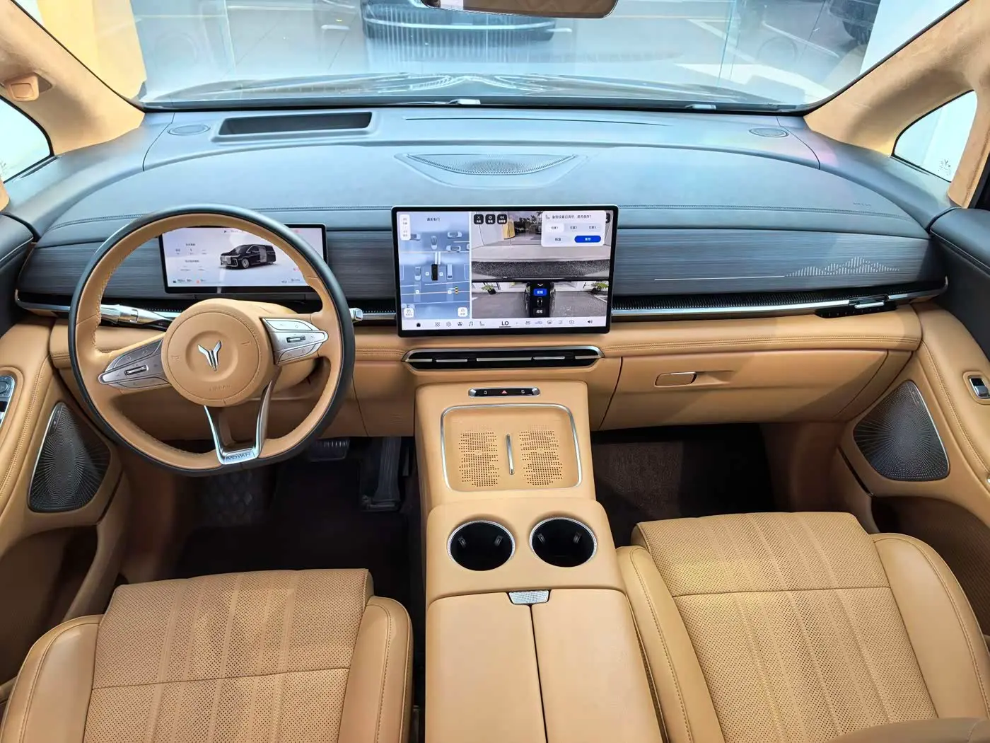 Voyah Auto Voyah Dreamer 2025 — Photo 14/20