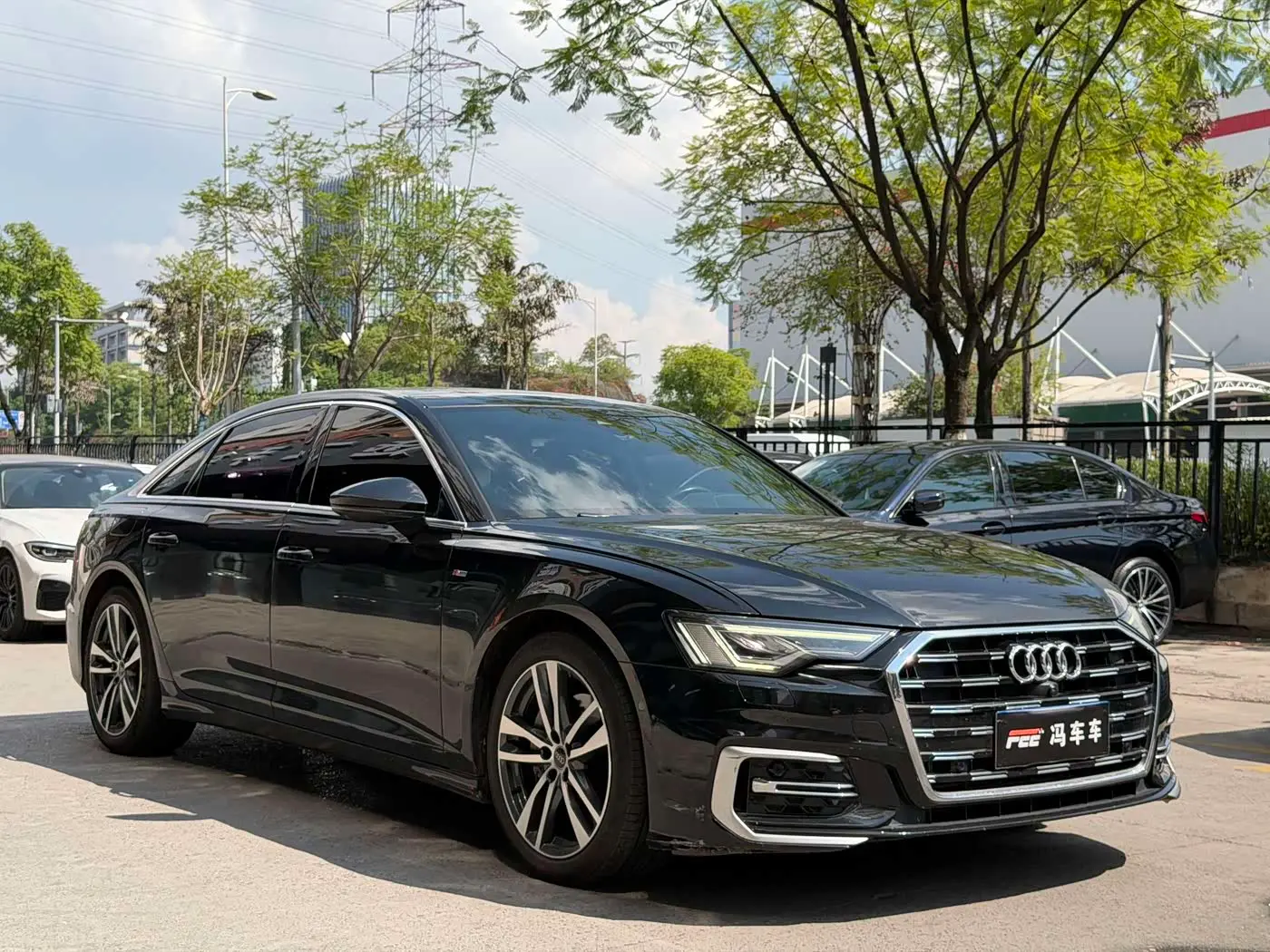 Audi A6L 2023 — Фото 2/14