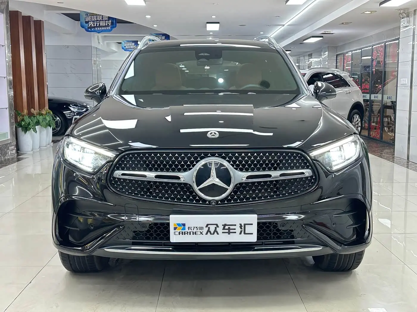 Mercedes-Benz GLC 2024 — Photo 2/20