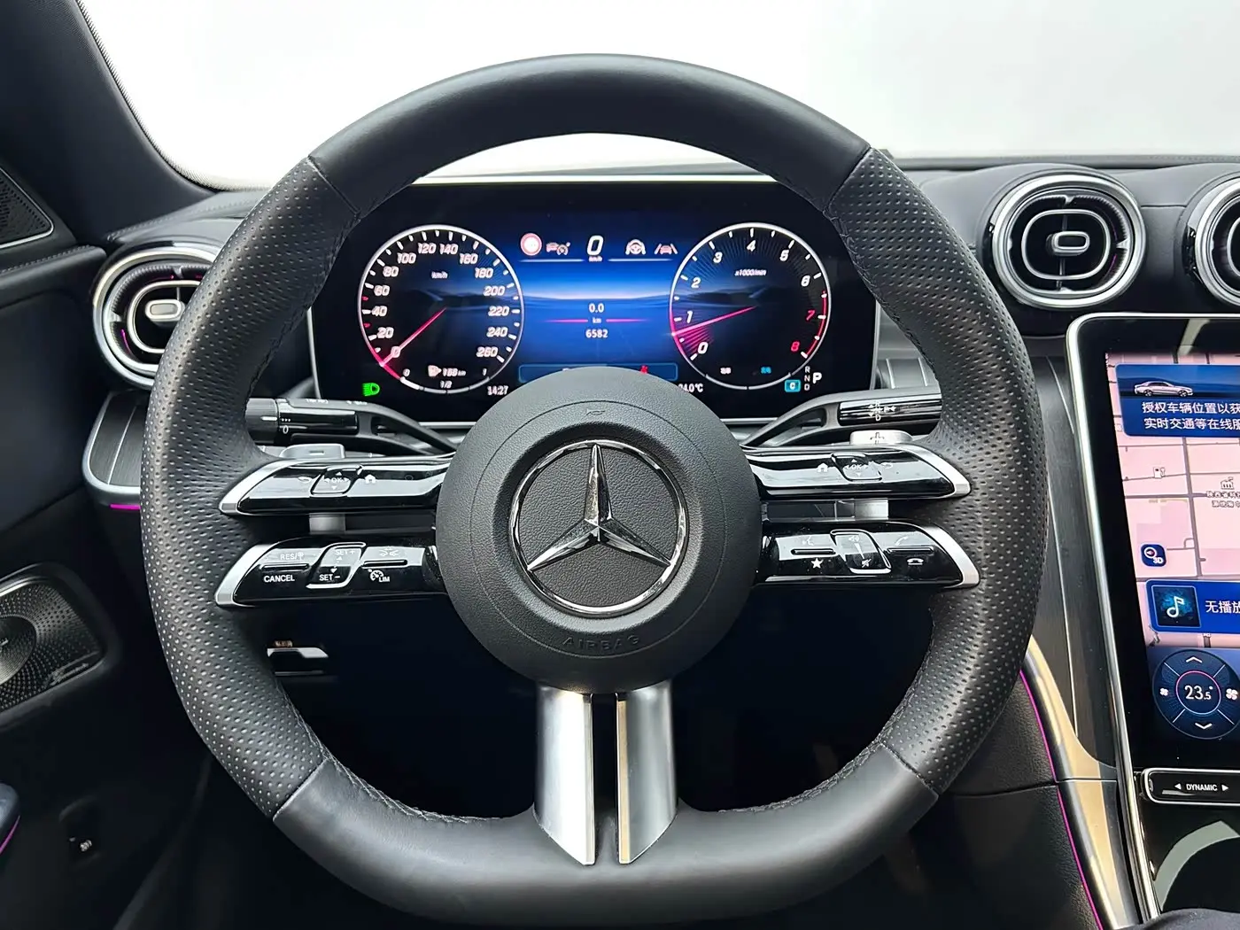 Mercedes-Benz C-Class 2025 — Фото 19/20