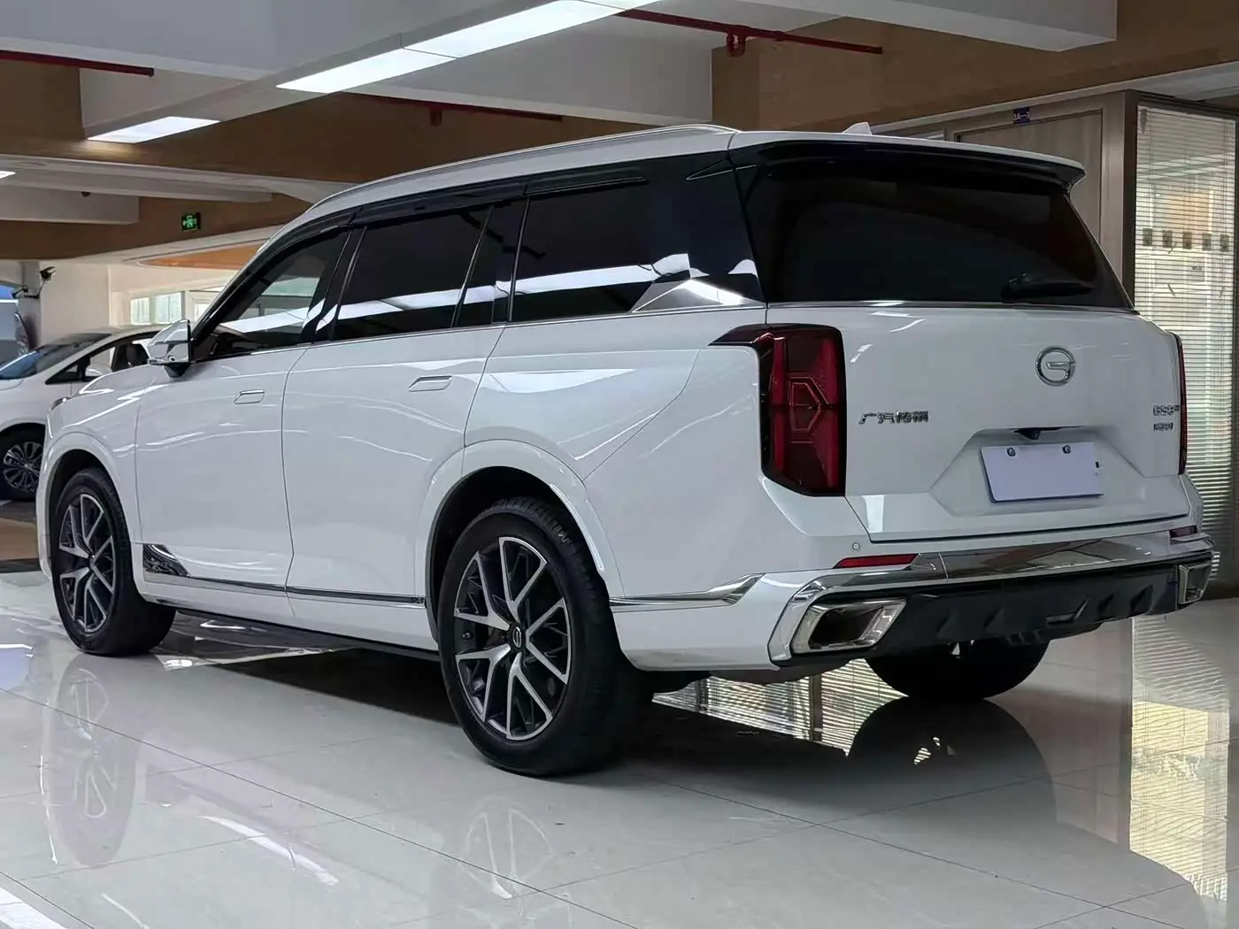 GAC Trumpchi Trumpchi GS8 2023 — Фото 5/10