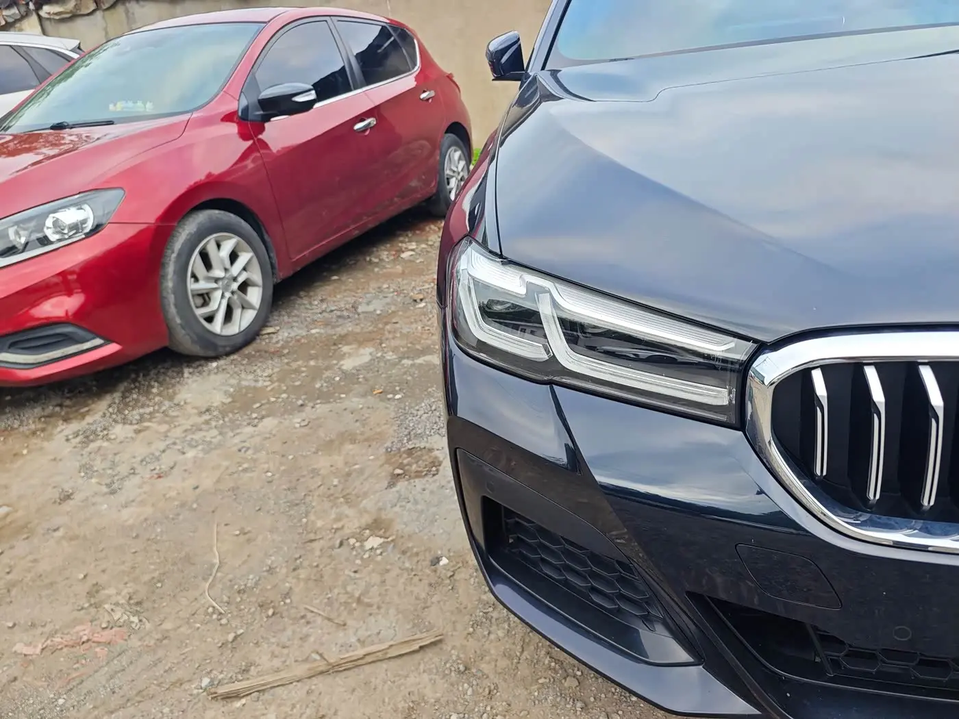 BMW 5 Series 2023 — Photo 14/17