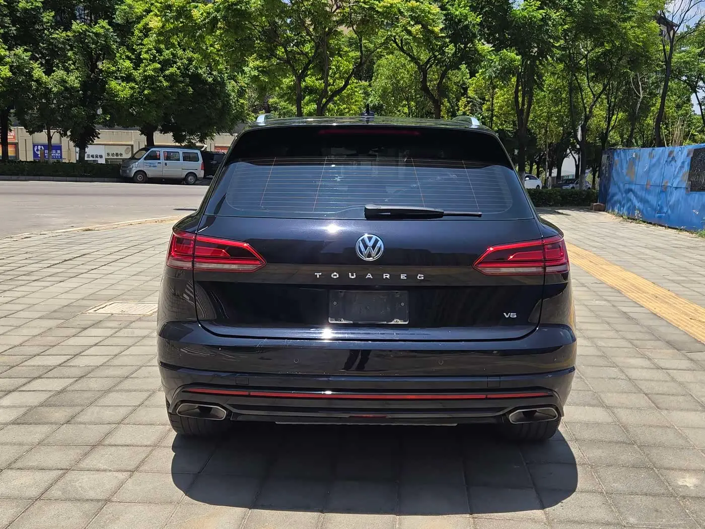 Volkswagen Touareg 2019 — Photo 12/12