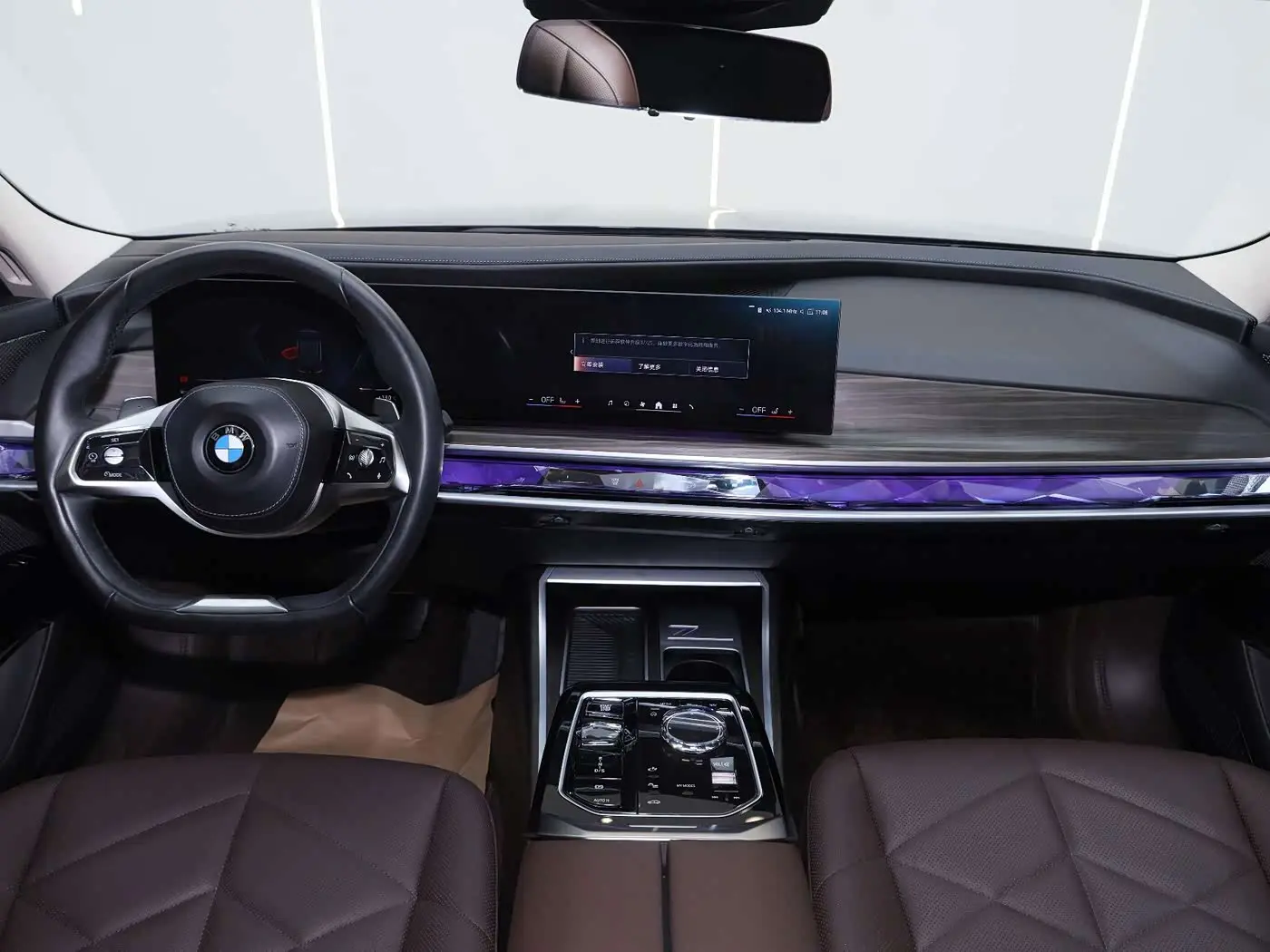 BMW 7 Series 2024 — Photo 14/15