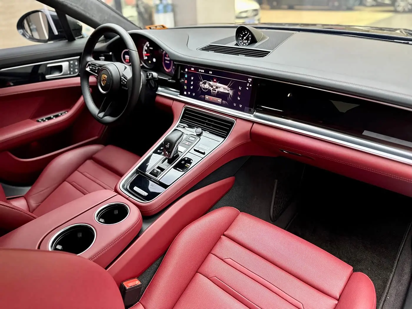 Porsche Panamera 2023 — Photo 4/9
