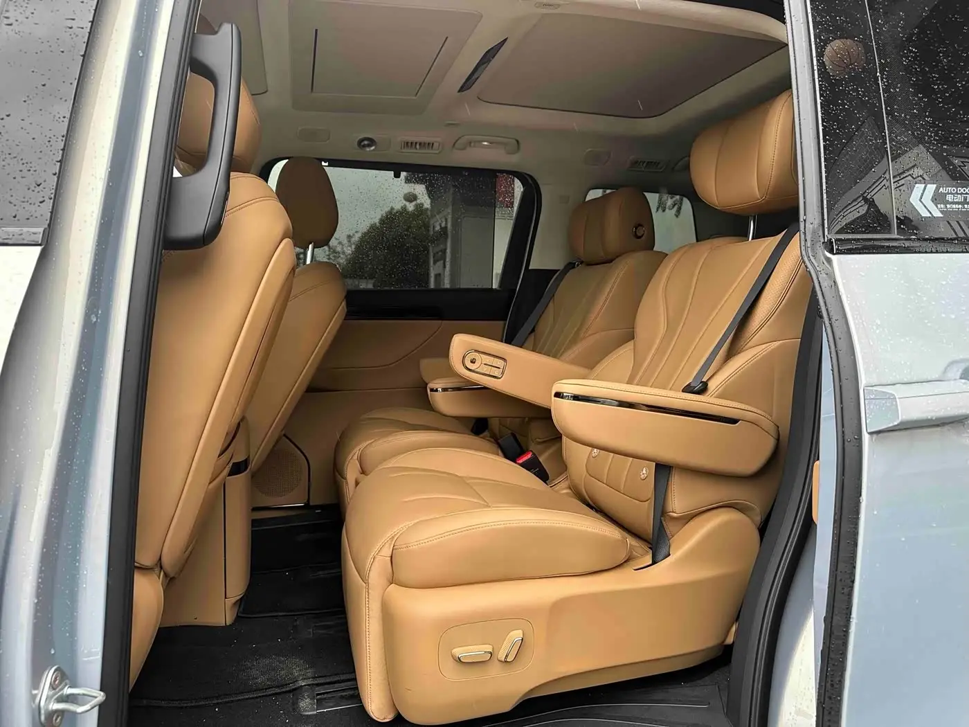 GAC Trumpchi Trumpchi E8 NEV 2026 — Photo 4/10