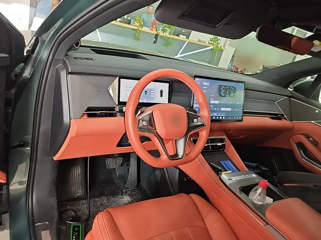 BYD Tang L 2025 — Photo 11/20