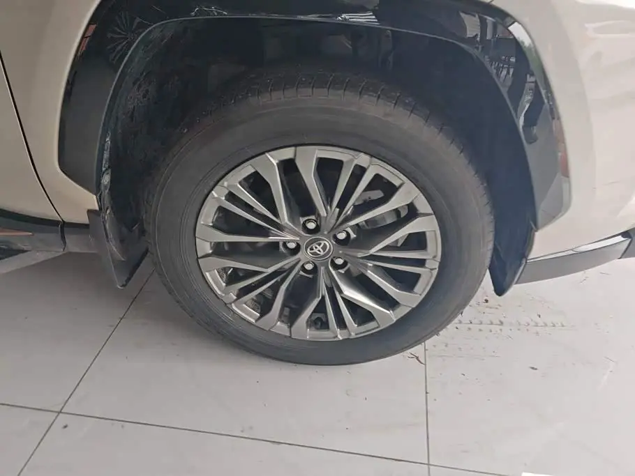 Toyota Wildlander 2024 — Şəkil 6/16