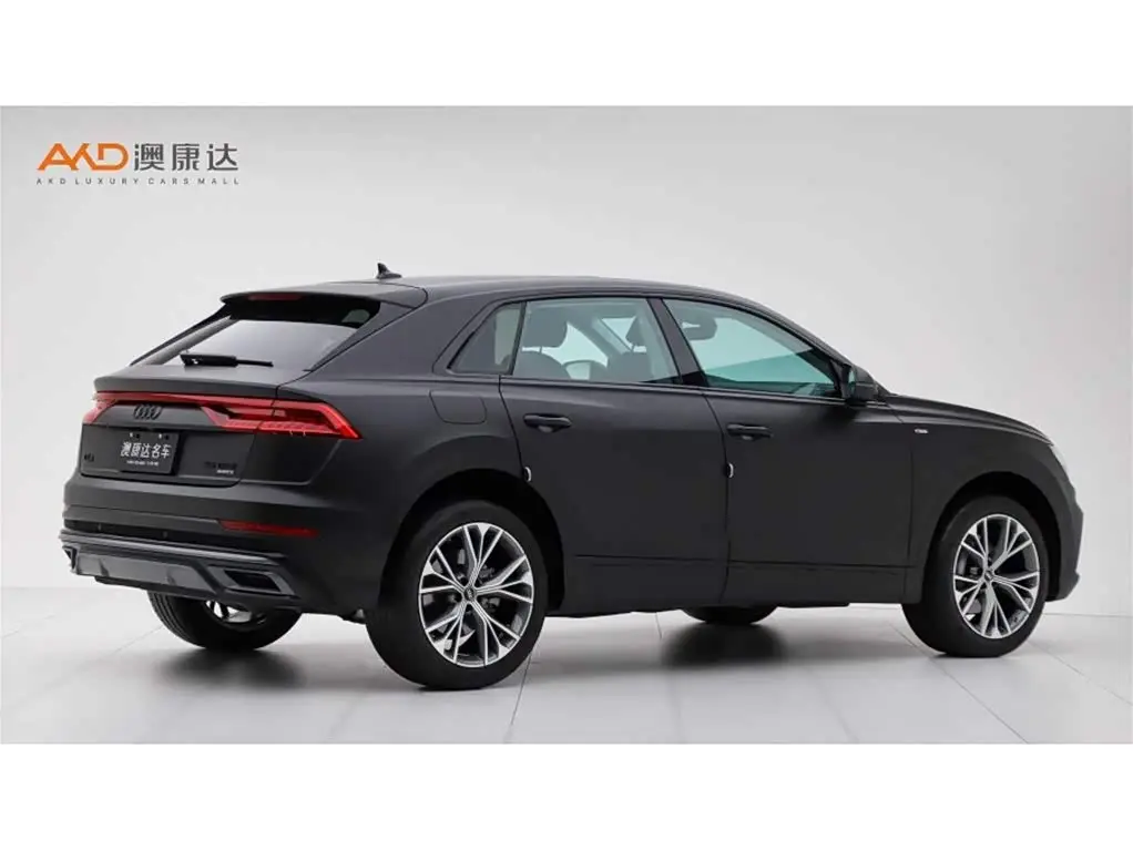 Audi Q8 2023 — Photo 3/10