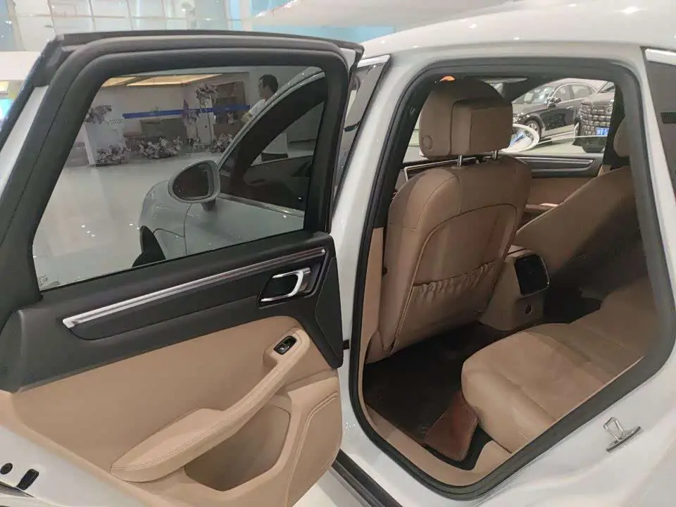 Porsche Macan 2019 — Şəkil 8/9