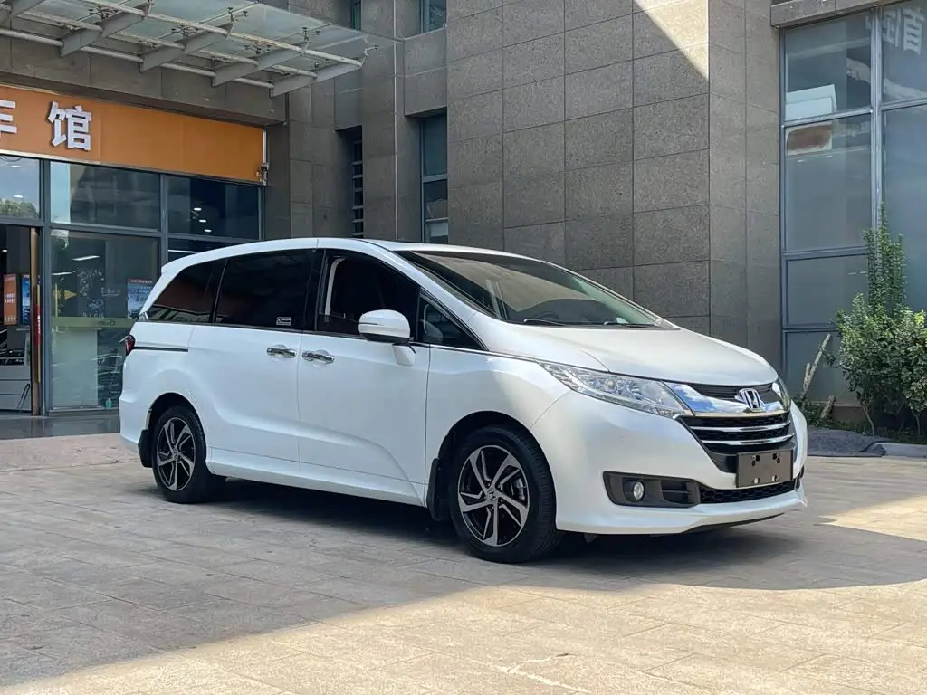 Honda Odyssey 2018 — Şəkil 4/20