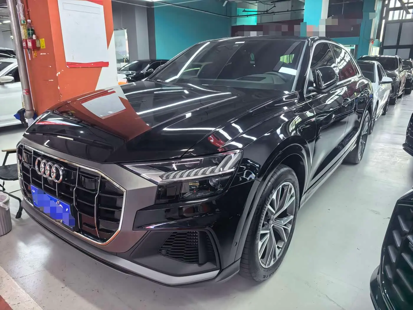 Audi Q8 2022 — Photo 1/12