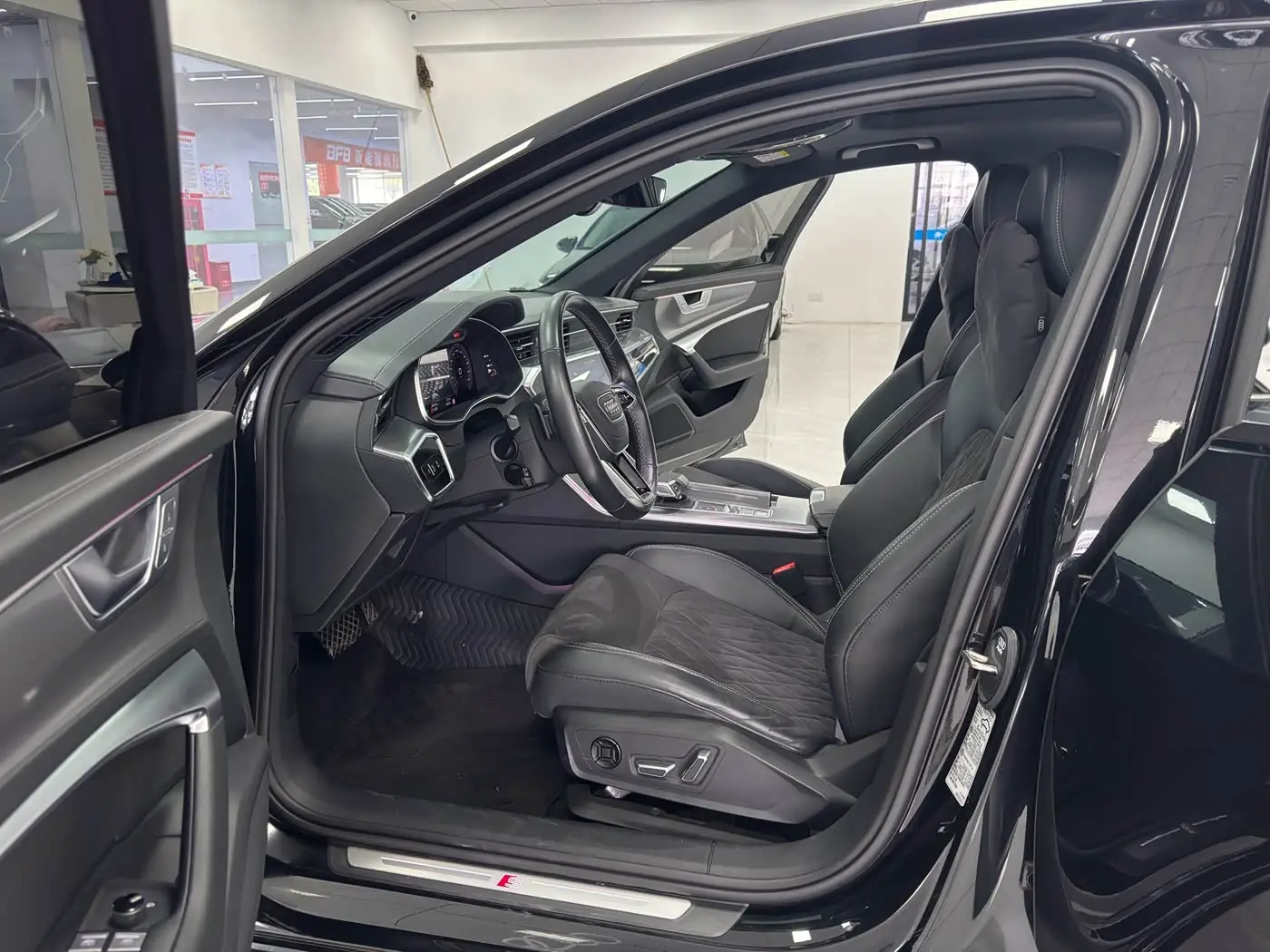 Audi A6L 2024 — Şəkil 8/15