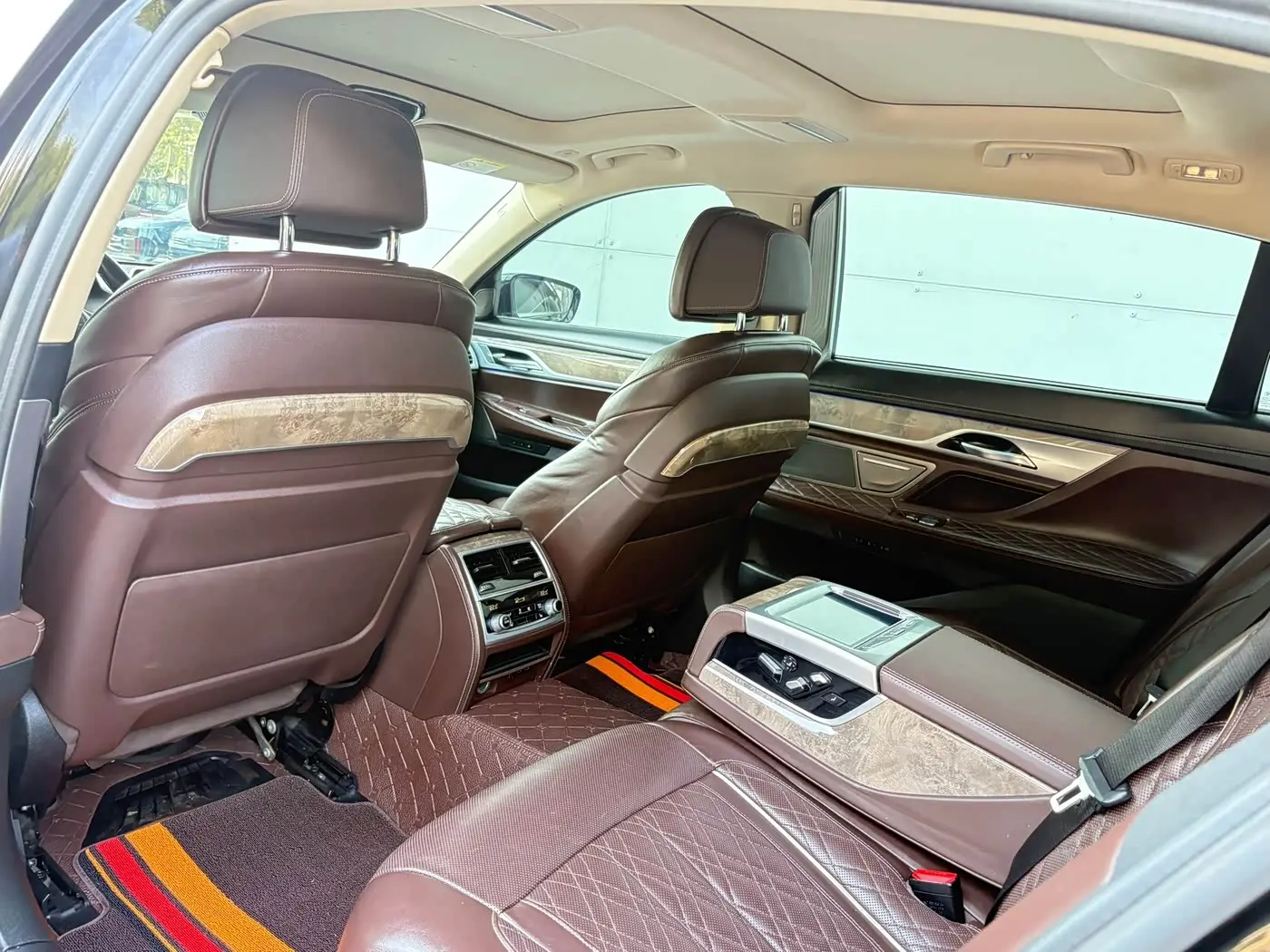 BMW 7 Series 2020 — Photo 7/20