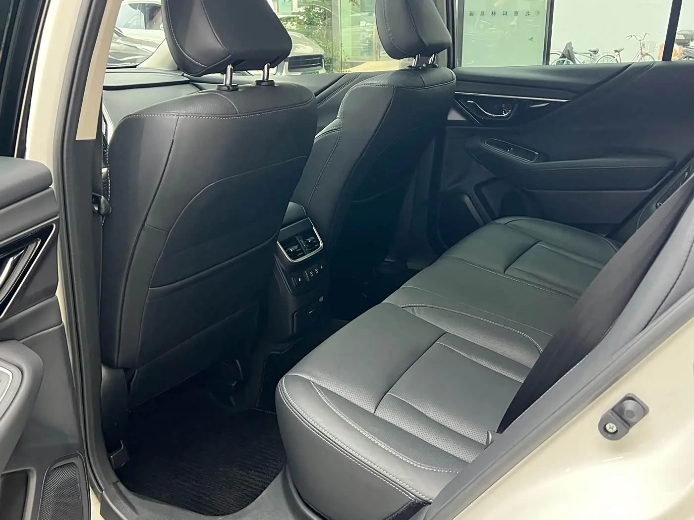 Subaru Outback 2022 — Photo 18/20