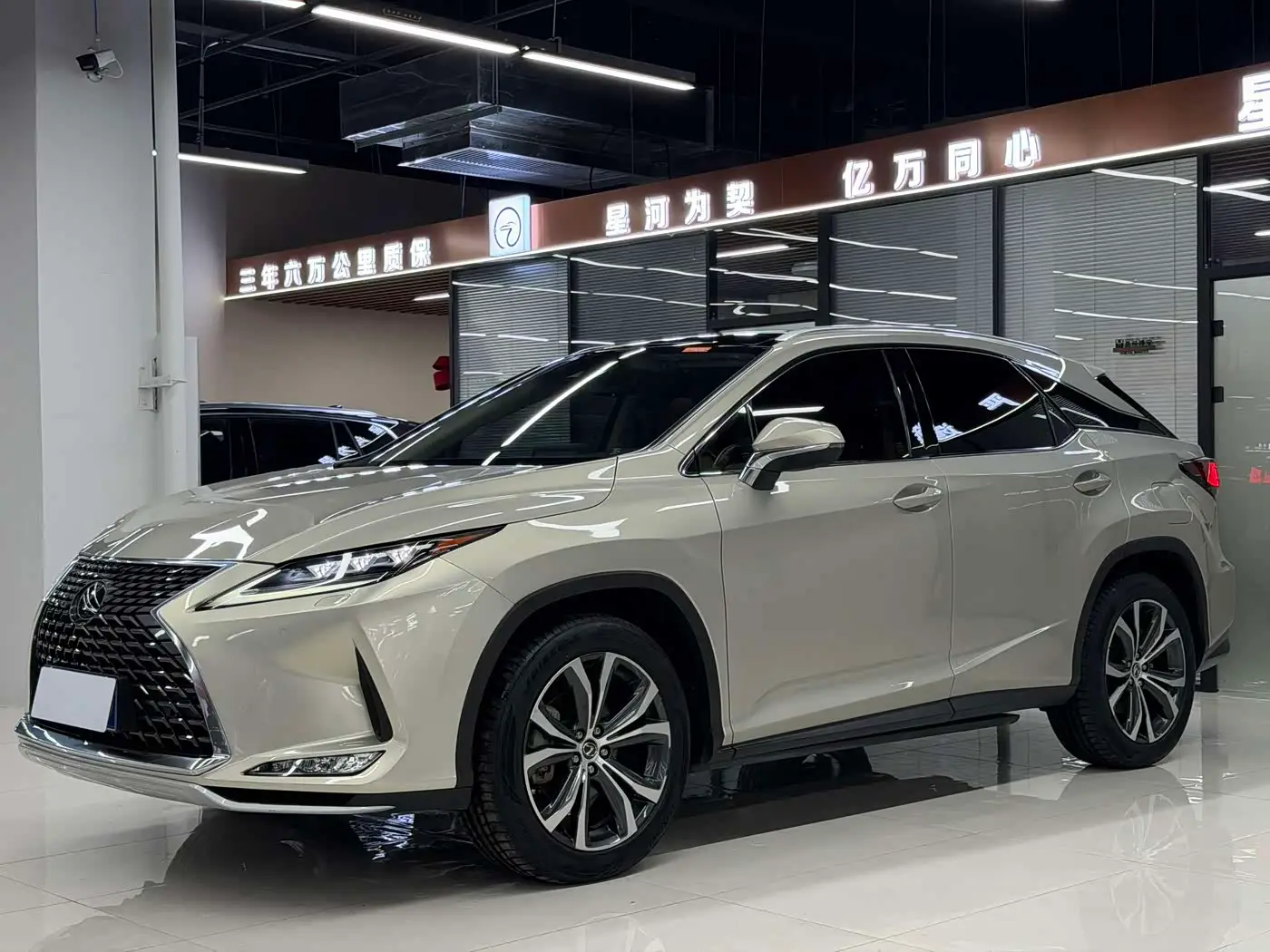 Lexus RX, 2019