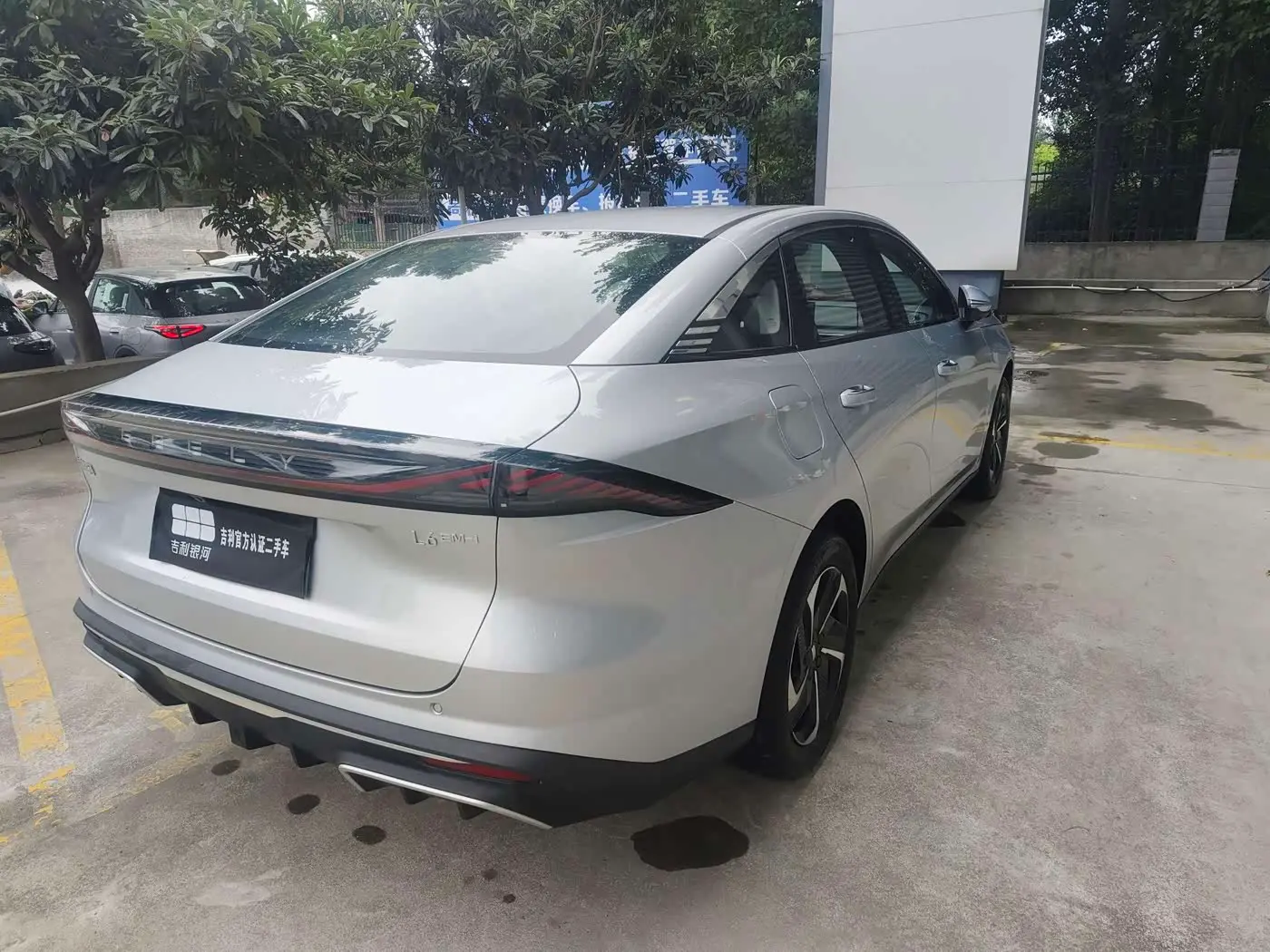 Geely Galaxy Galaxy L6 2025 — Photo 4/11