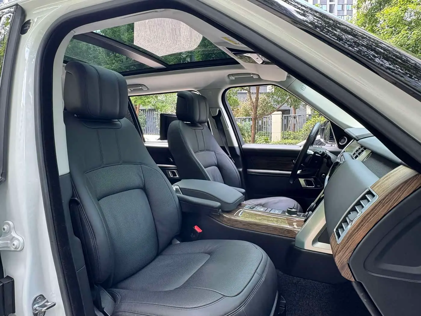 Land Rover Range Rover 2019 — Фото 13/20