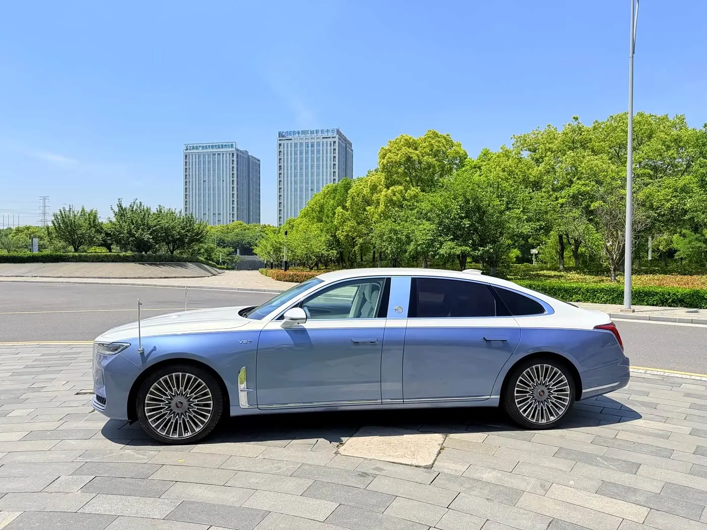 Hongqi H9 2024 — Şəkil 5/20