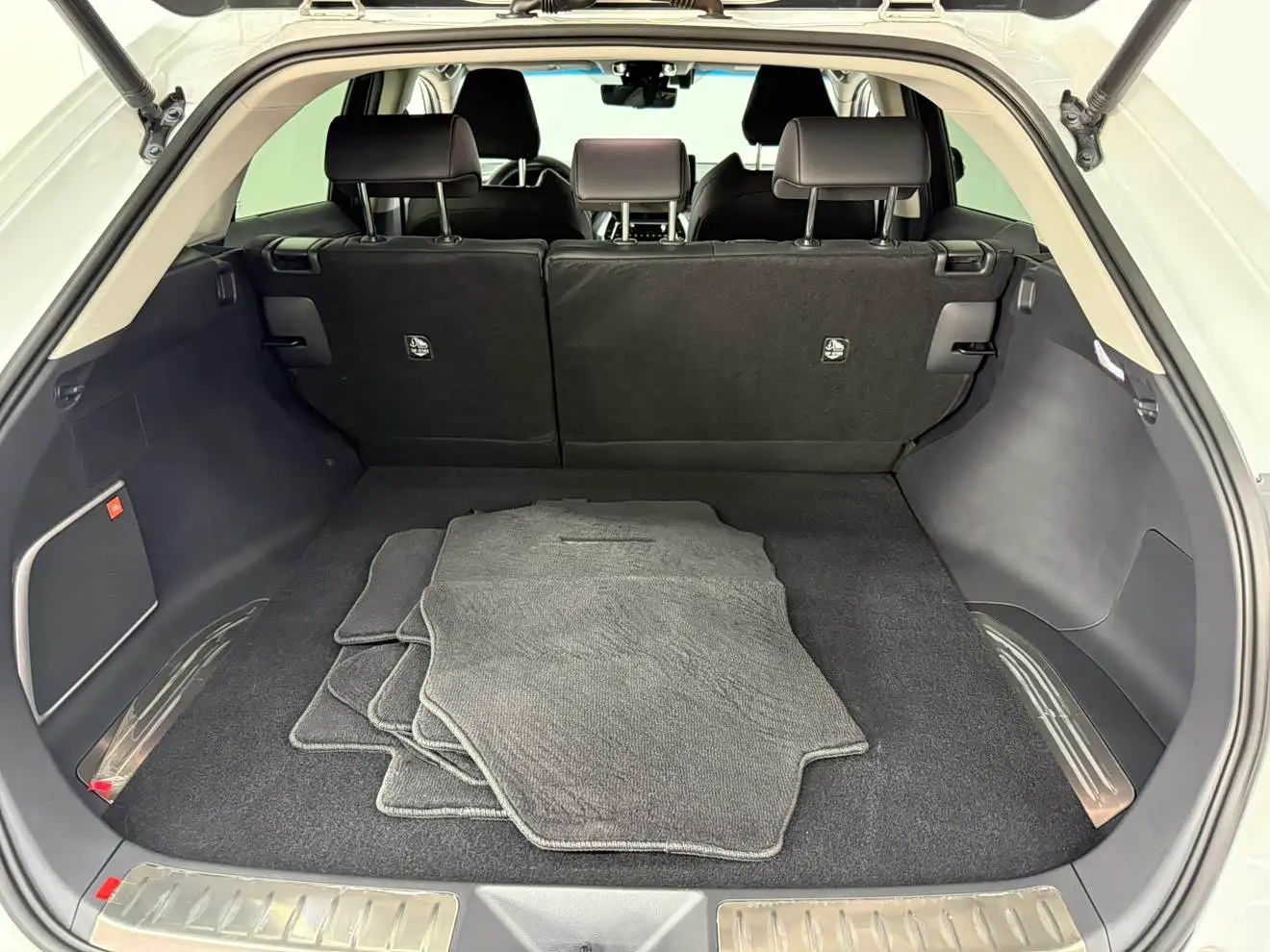 Toyota Venza 2022 — Şəkil 9/20