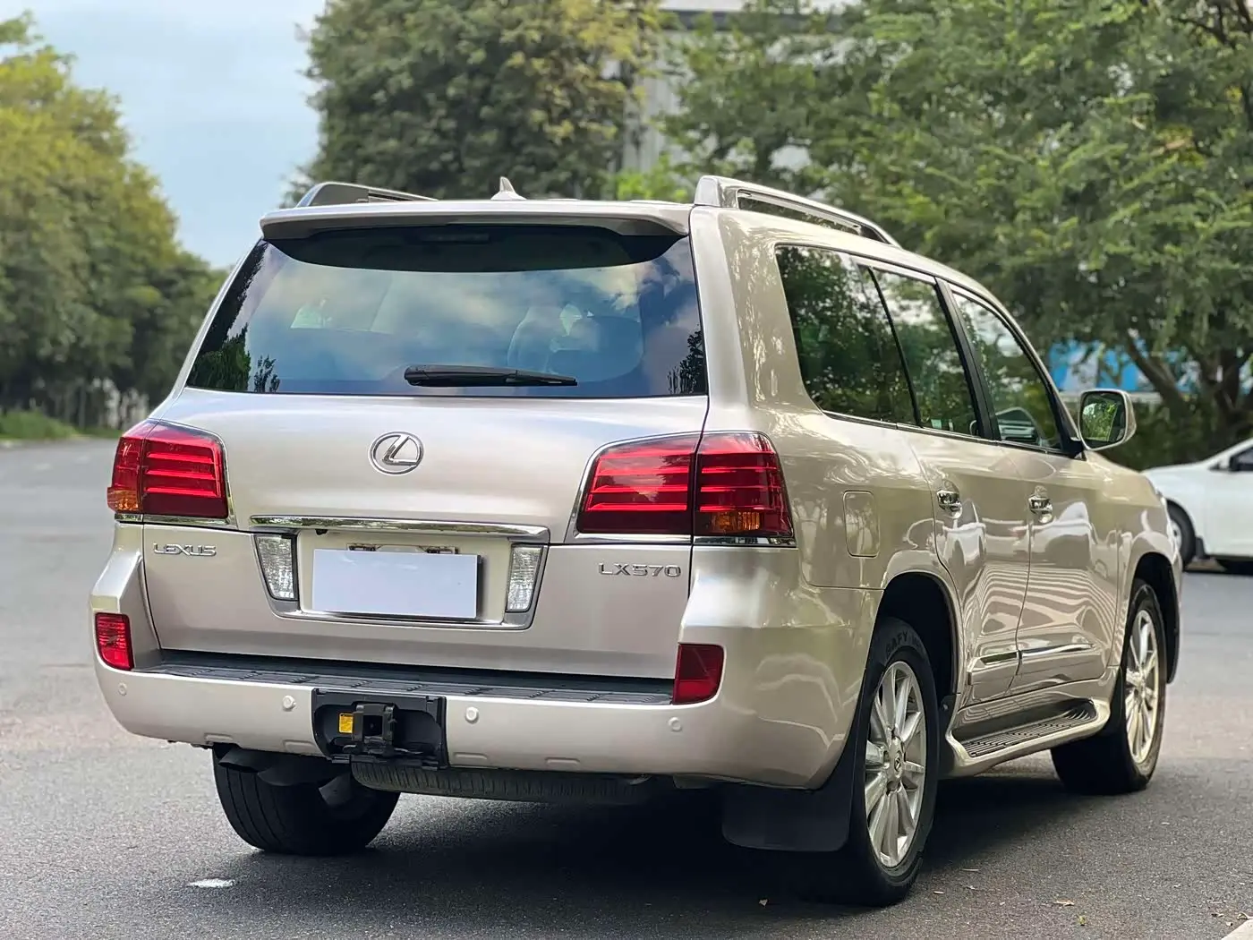 Lexus LX 2008 — Şəkil 17/18