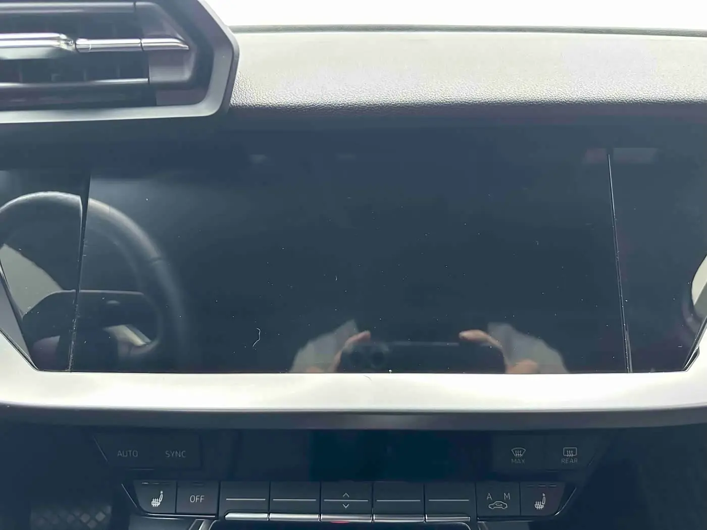 Audi A3 2023 — Şəkil 15/18