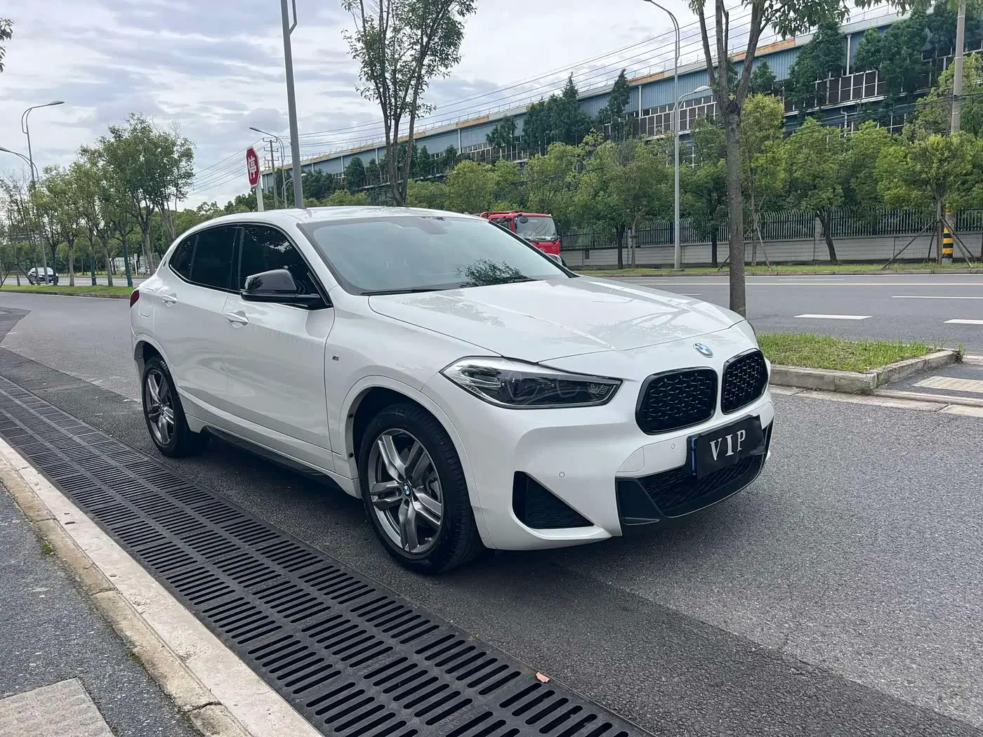 BMW X2 2023 — Фото 3/11