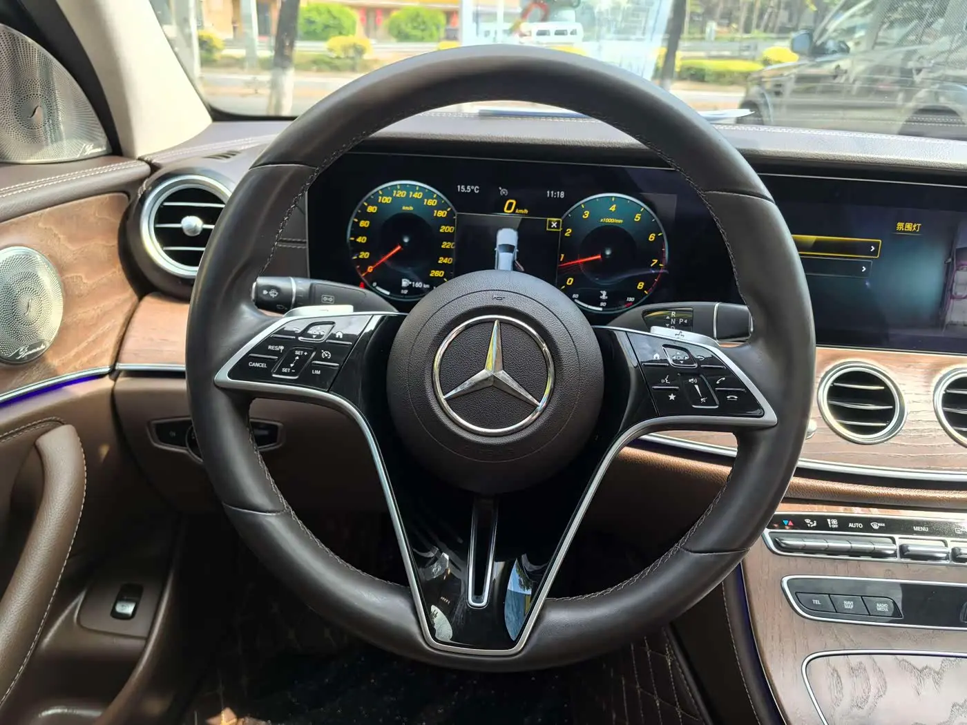 Mercedes-Benz E-Class 2022 — Фото 12/15