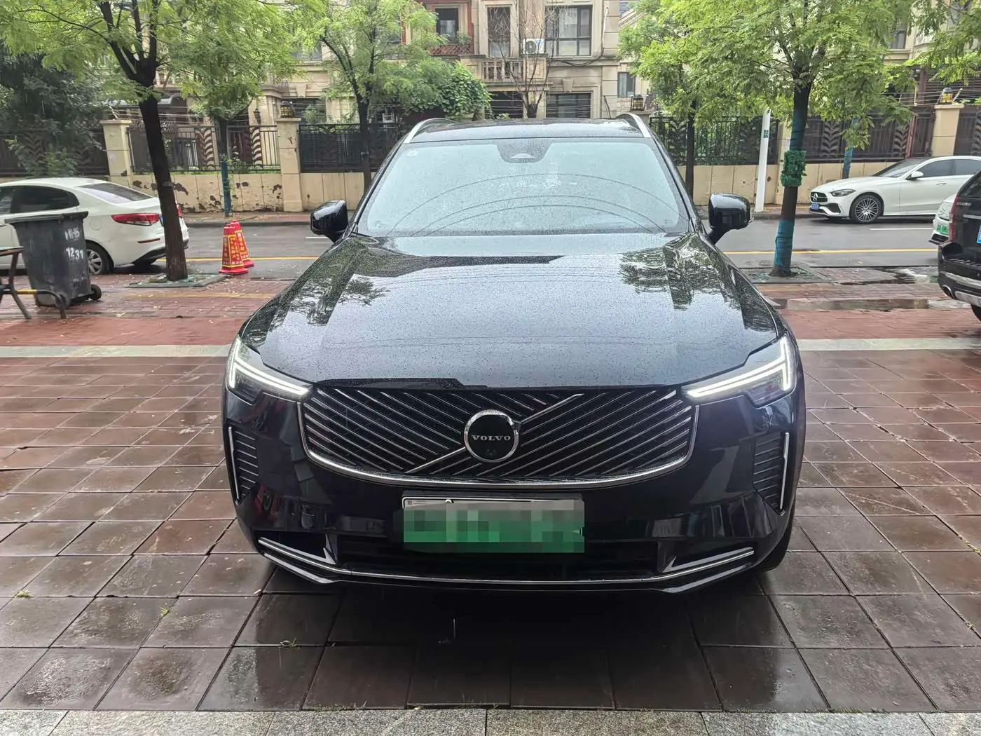 Volvo XC90 Plug-in Hybrid 2025 — Şəkil 3/12