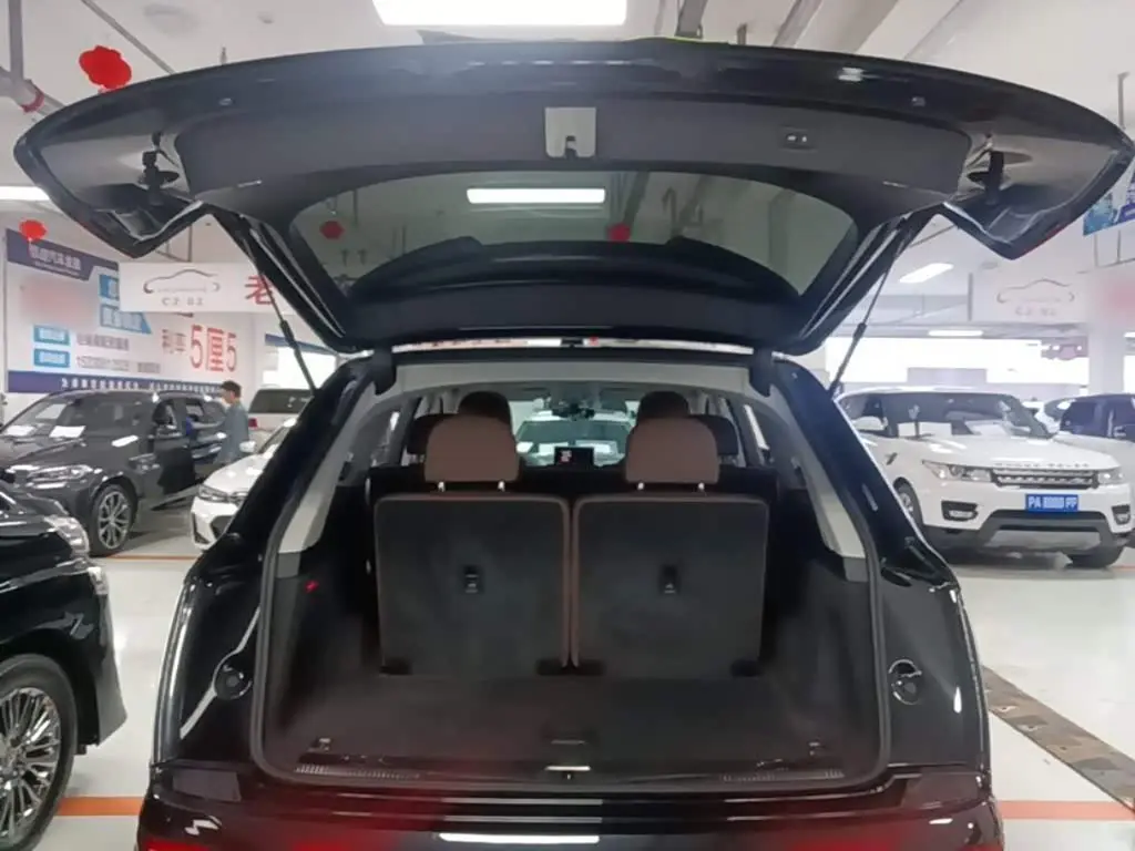 Audi Q7 2019 — Şəkil 19/20