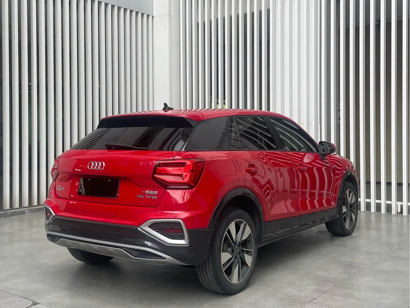 Audi Q2L 2022 — Фото 9/9