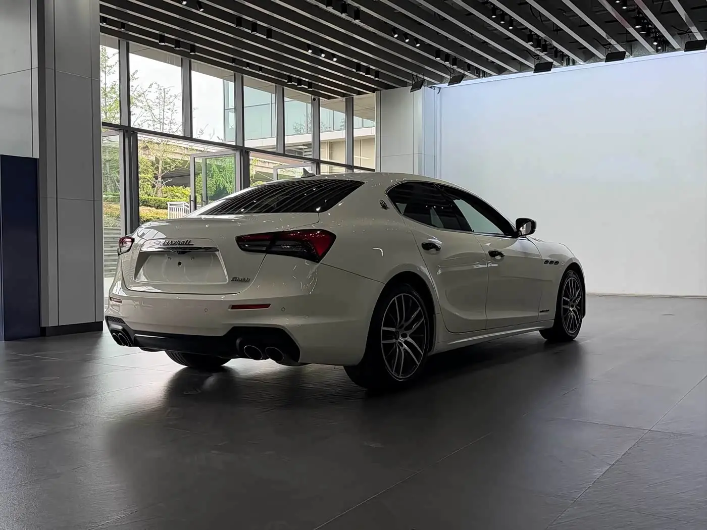 Maserati Ghibli 2021 — Photo 17/20