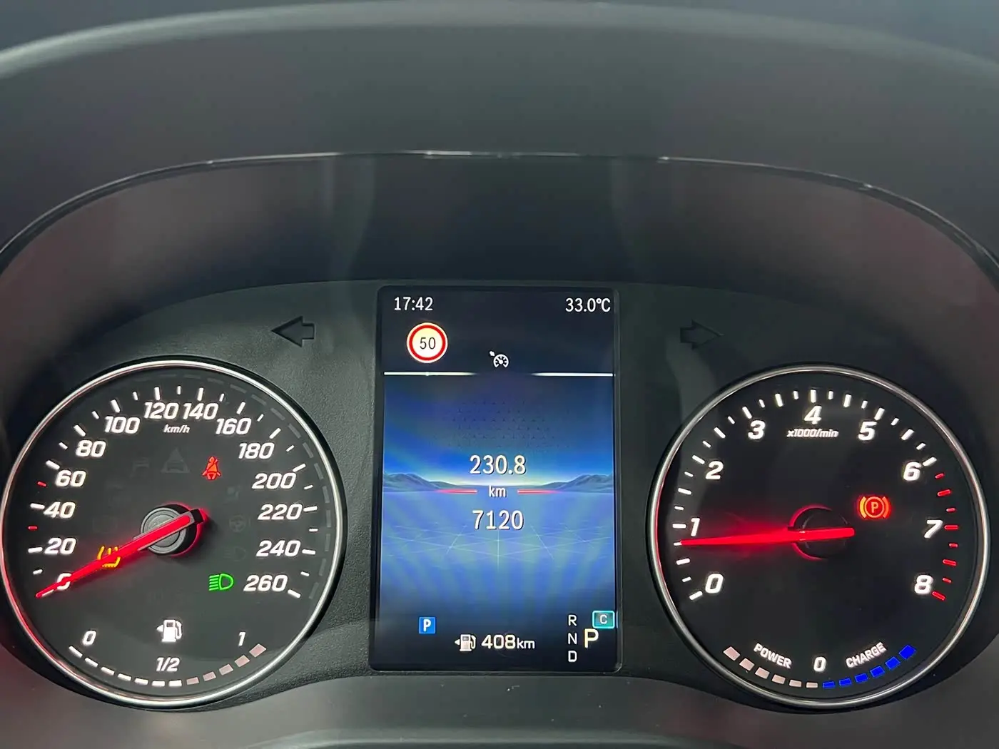 Mercedes-Benz Vito 2024 — Photo 9/9