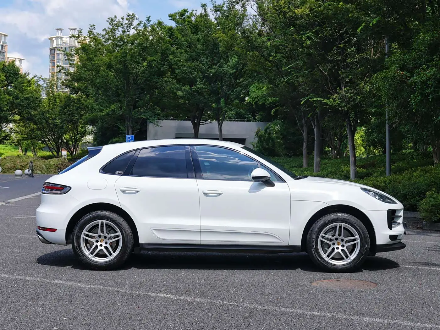 Porsche Macan 2021 — Photo 3/15