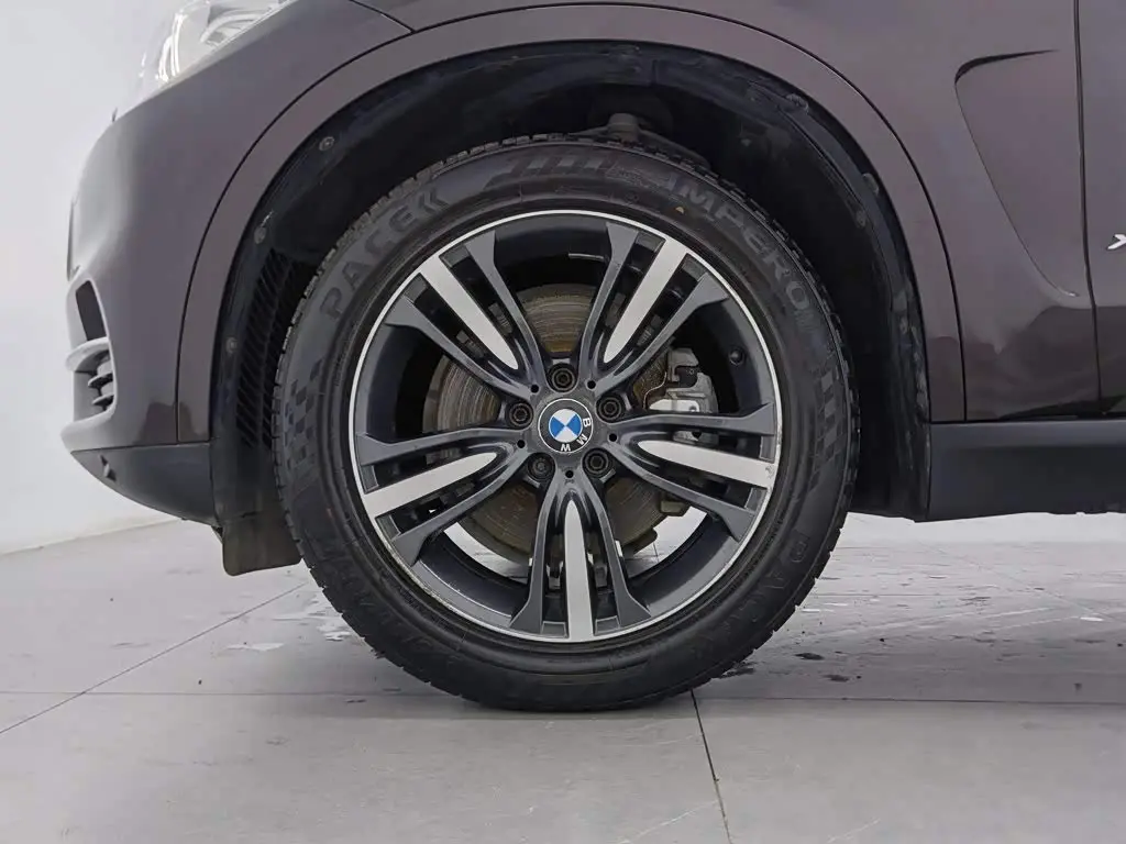 BMW X5 2017 — Şəkil 17/20