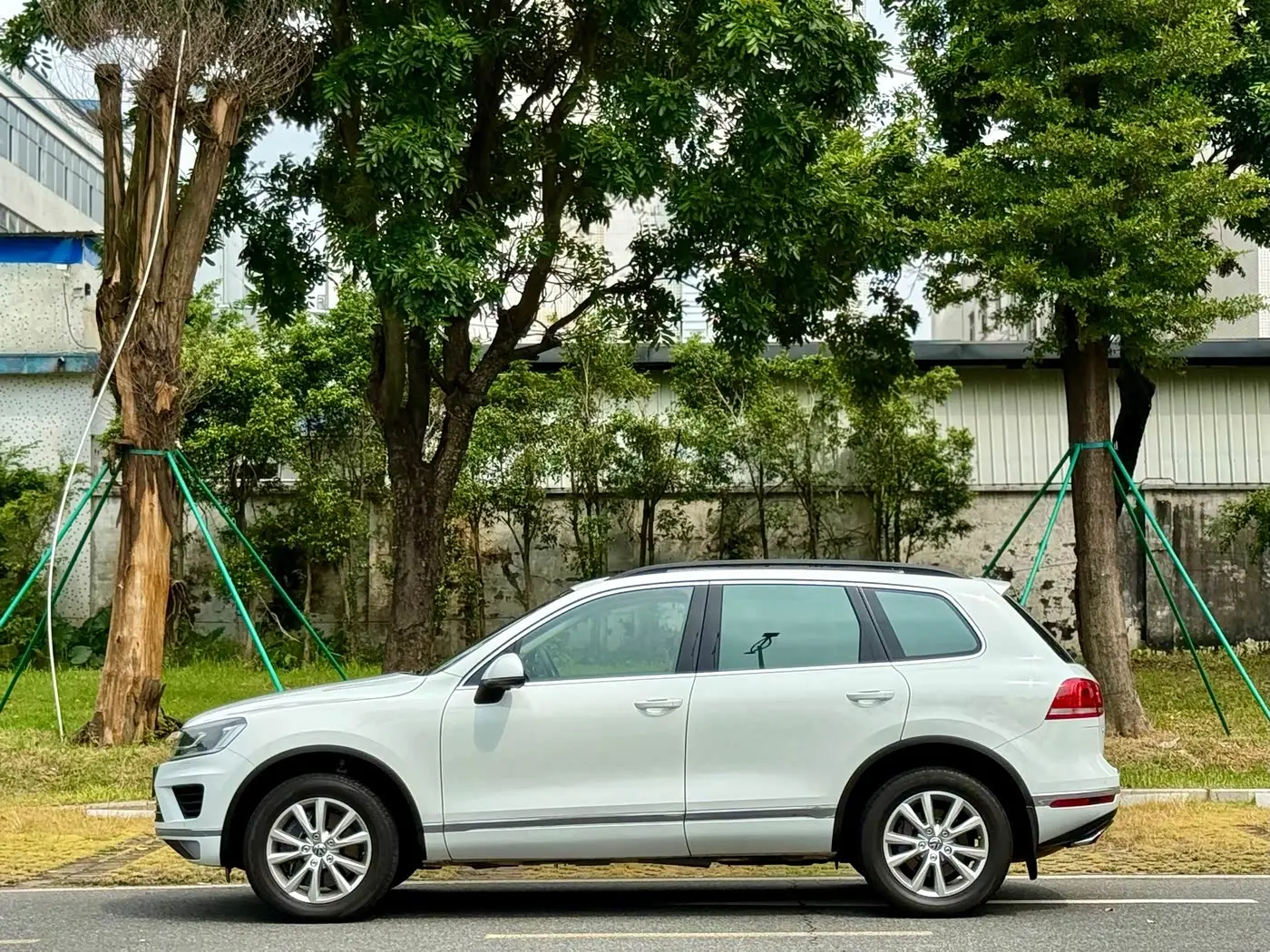 Volkswagen Touareg 2016 — Şəkil 5/18