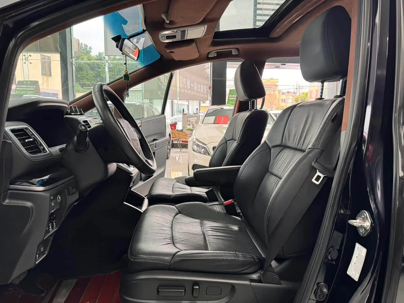 Honda Odyssey 2019 — Photo 3/20