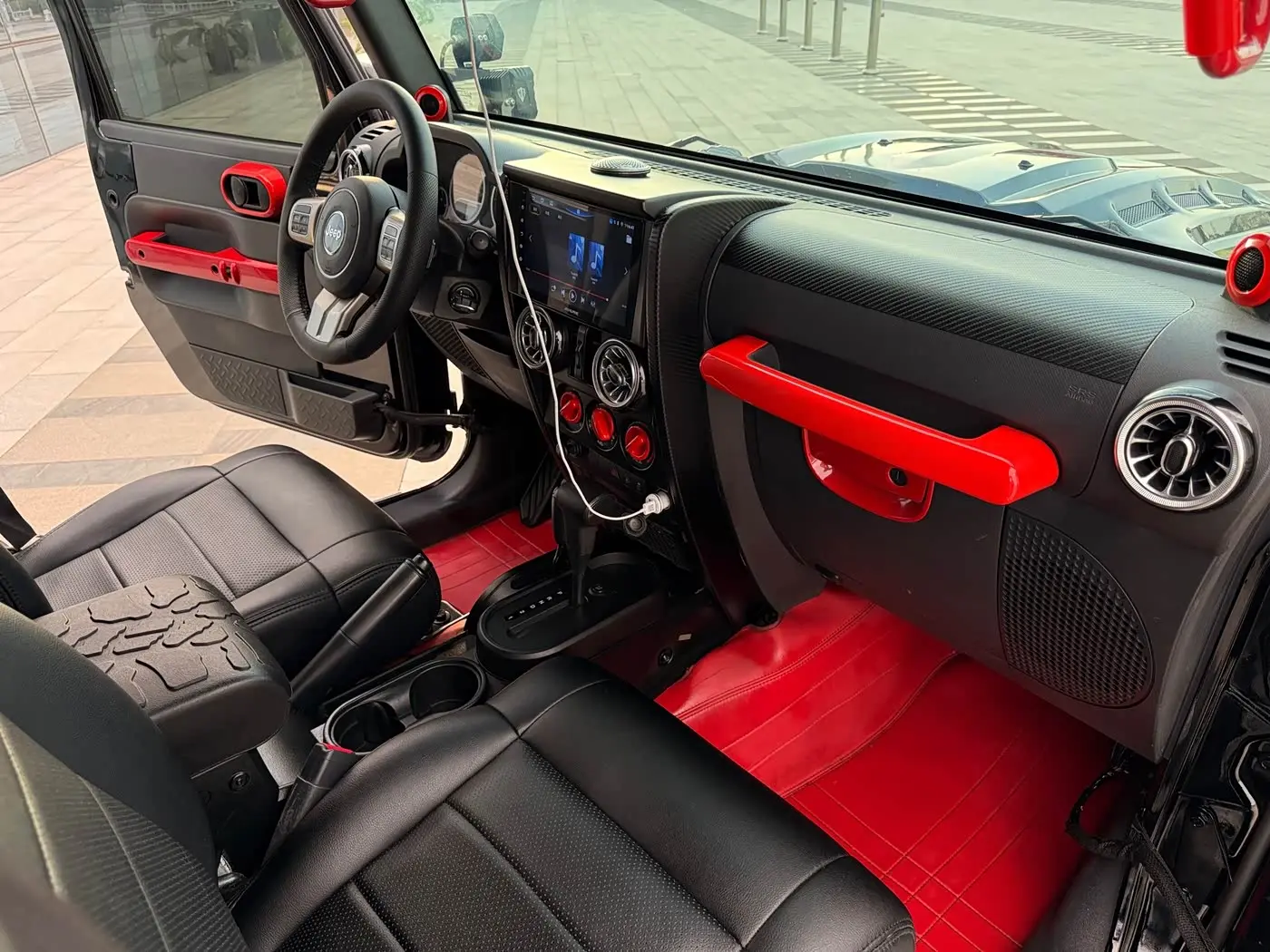 Jeep Wrangler 2010 — Şəkil 15/19