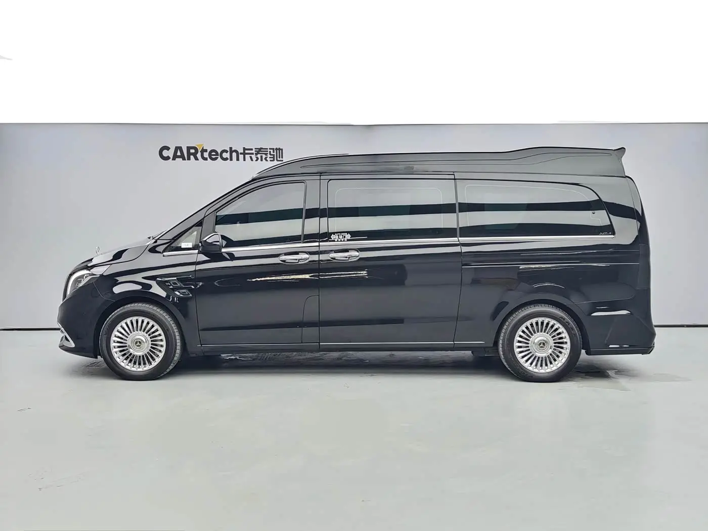 Mercedes-Benz Vito 2023 — Photo 3/20